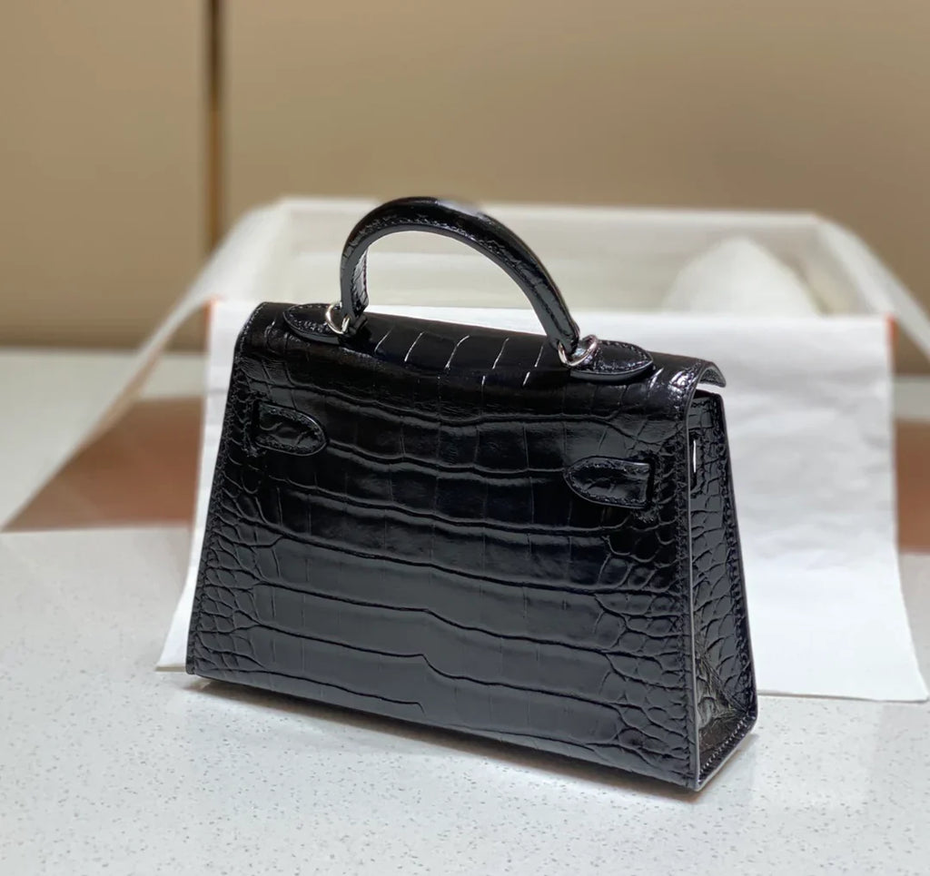 Mini 19 Black Croco Lookalike In Cowhide Leather